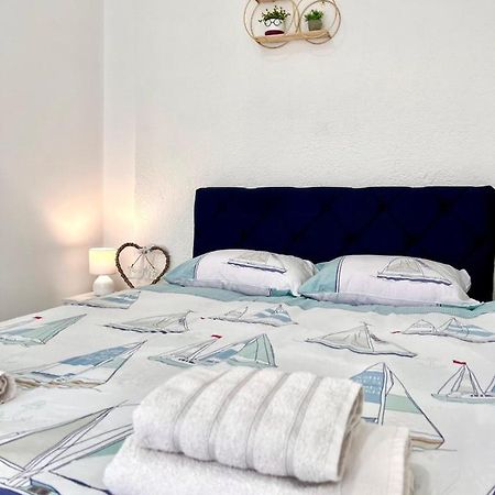 M Apartman Foca Buitenkant foto