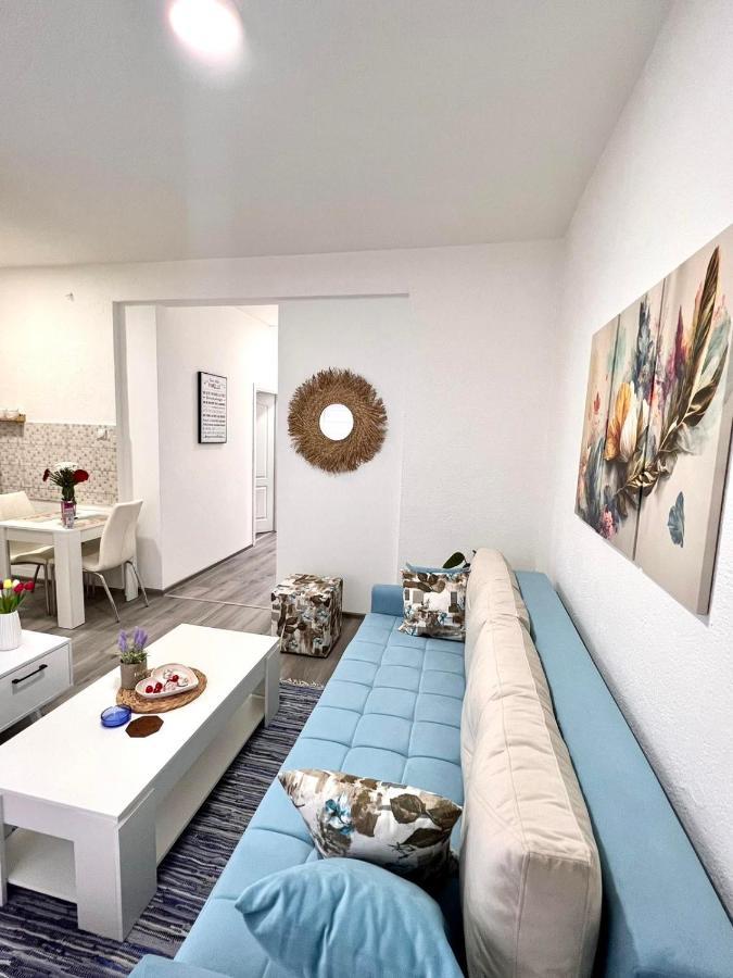 M Apartman Foca Buitenkant foto